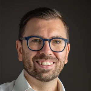 Foto di Gioele Corsinovi con sfondo nero